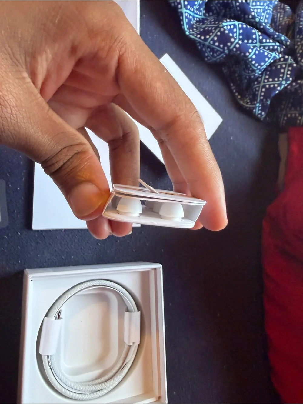 Apple White Wireless airpod pro 2nd gen with Charging Case Usb-c
